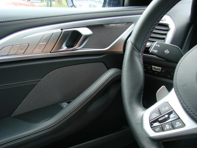 BMW 850 M850i/xDrive/COUPE/LASER/H&K/HEAD UP/360/, снимка 5 - Автомобили и джипове - 52653396