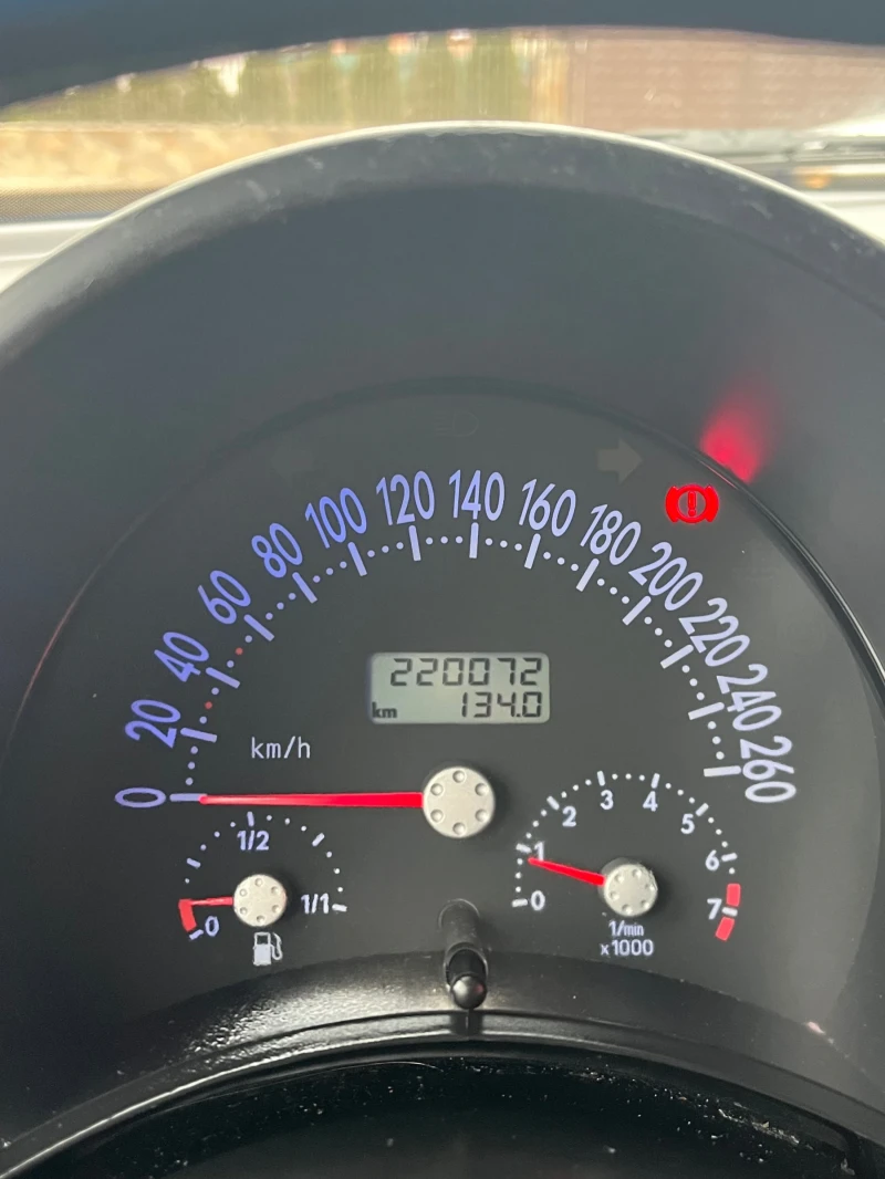 VW New beetle 1.8 T, снимка 11 - Автомобили и джипове - 52710896