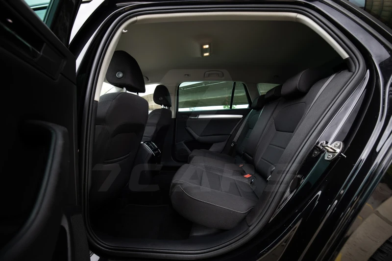 Skoda Superb, снимка 10 - Автомобили и джипове - 52945691