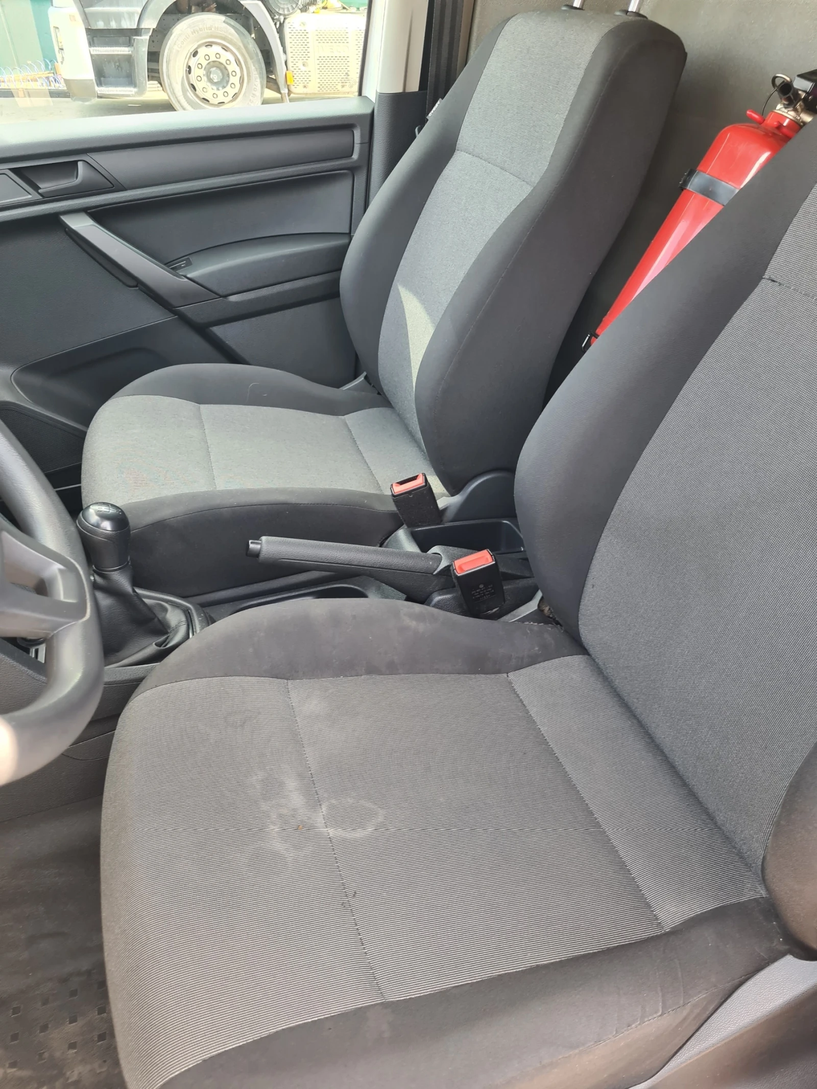 VW Caddy 2.0TDI L1H1 | Mobile.bg — изображение 11