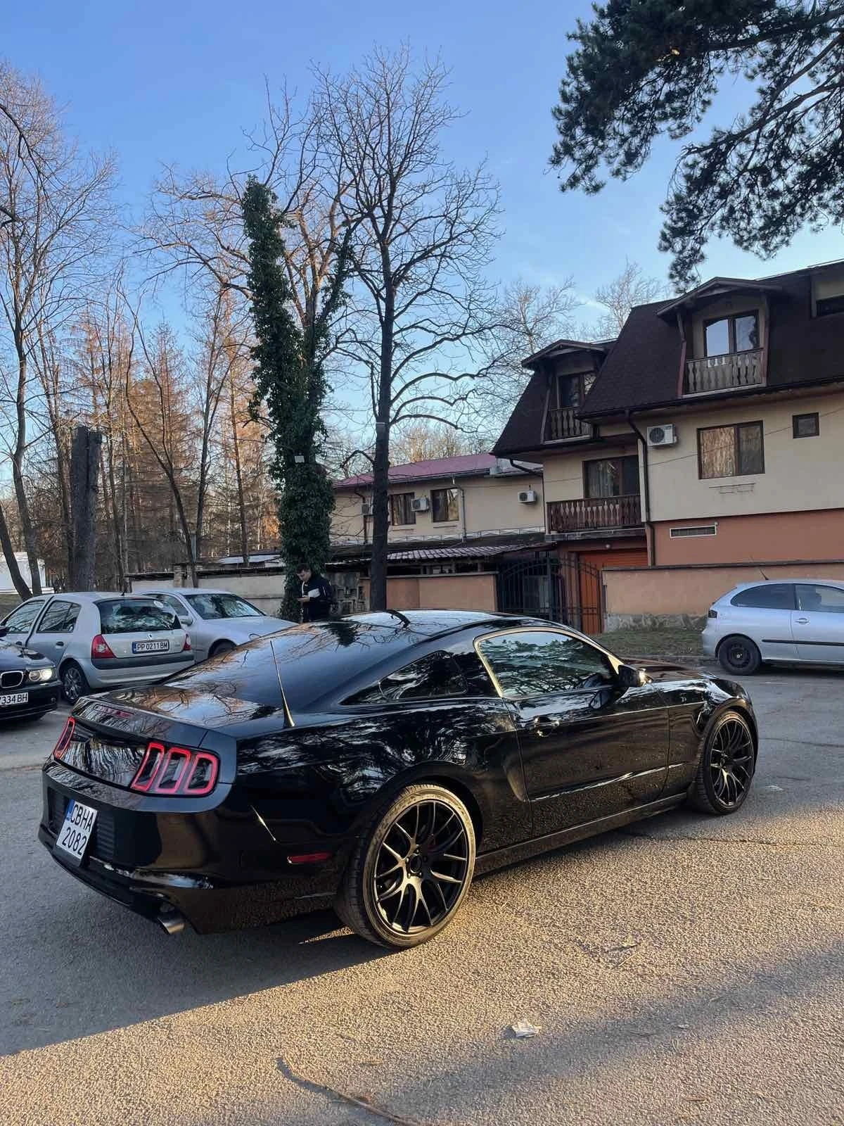 Ford Mustang  - изображение 7