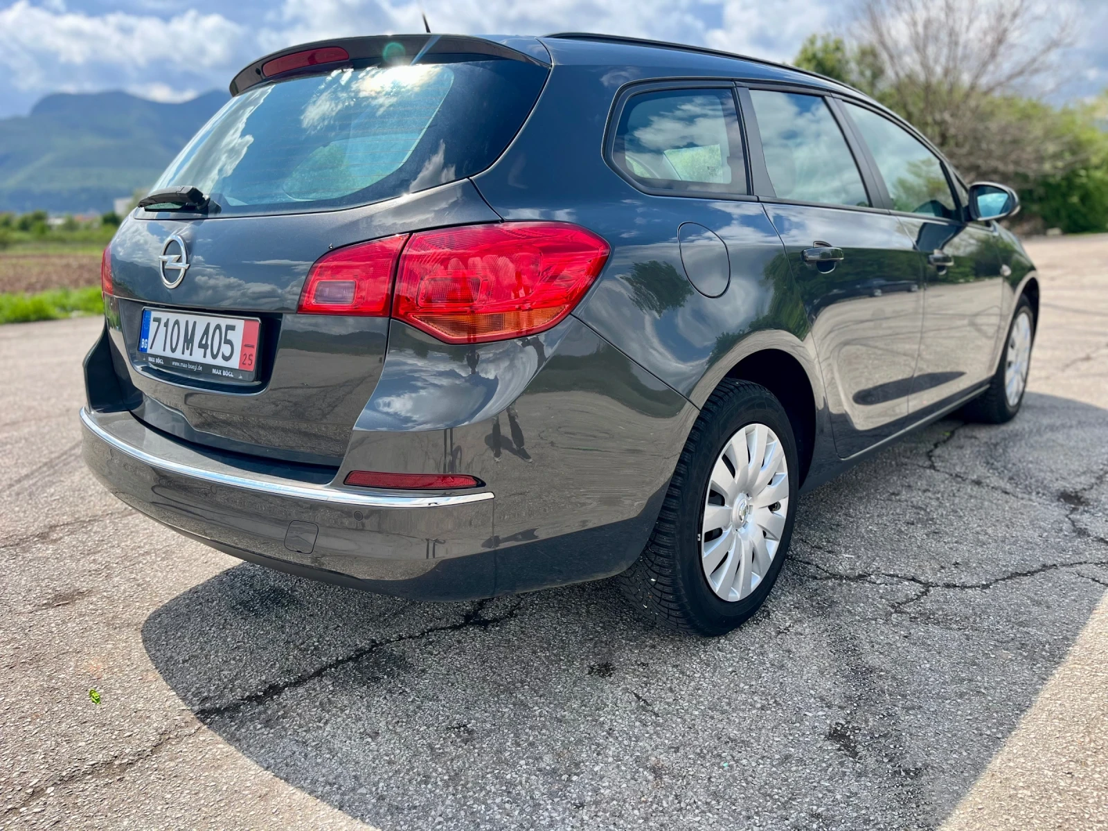 Opel Astra Sports Tourer 1.6CDTI - изображение 7