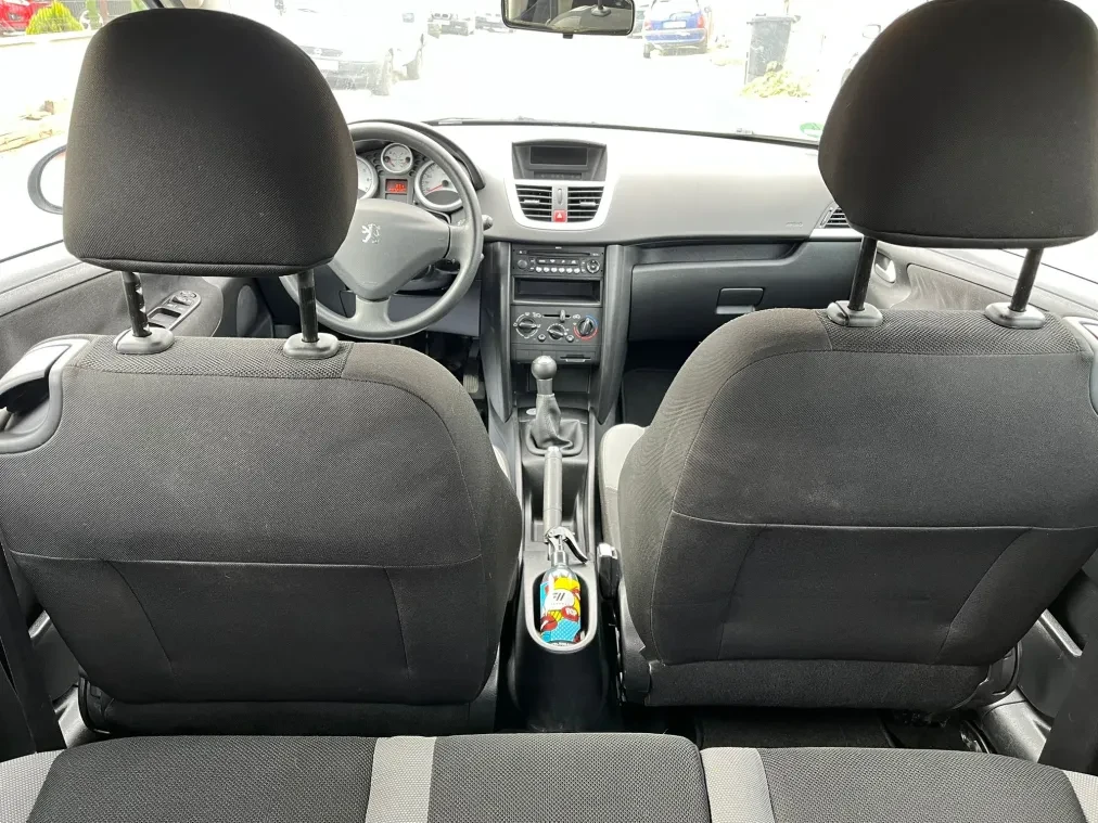 Peugeot 207 1.4i - изображение 10