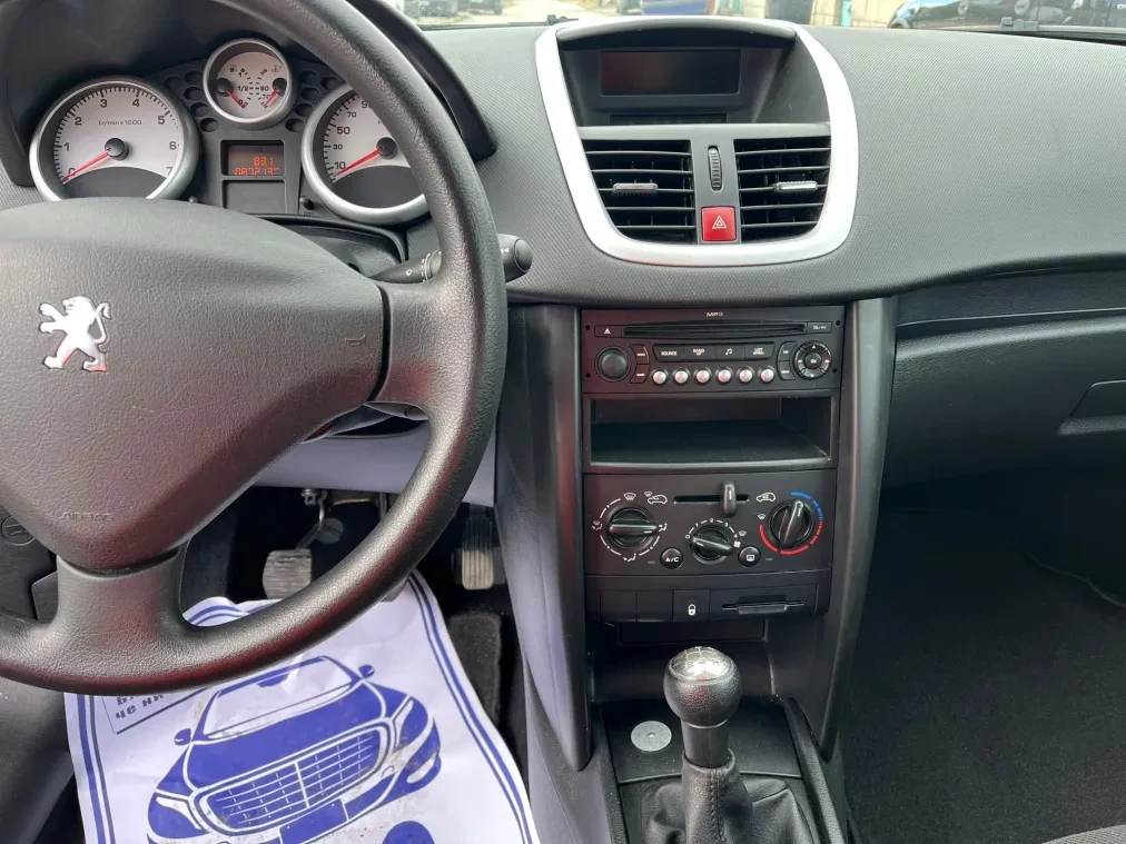 Peugeot 207 1.4i - изображение 8