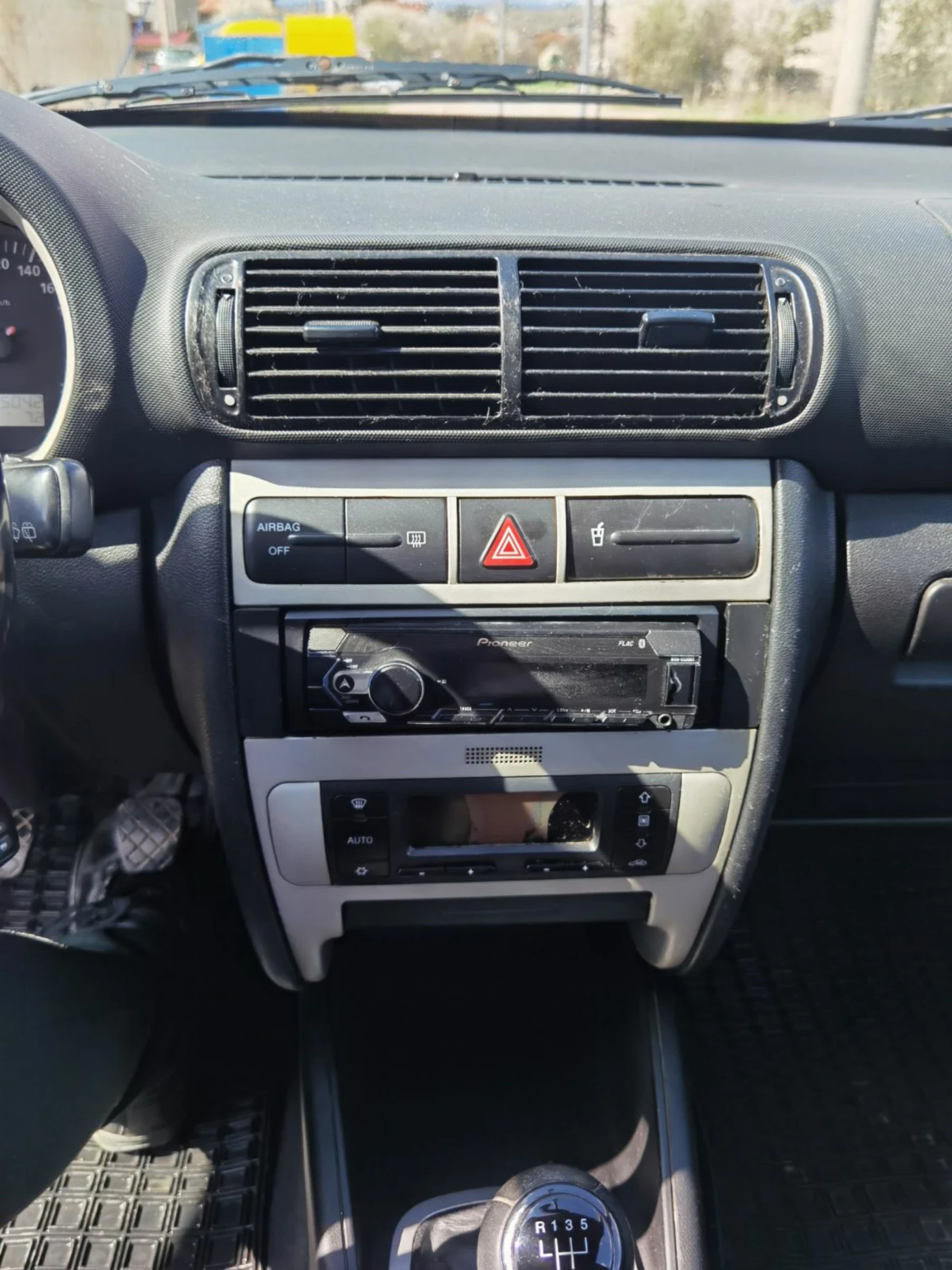 Seat Leon 1.9 TDI 90 hp - изображение 7
