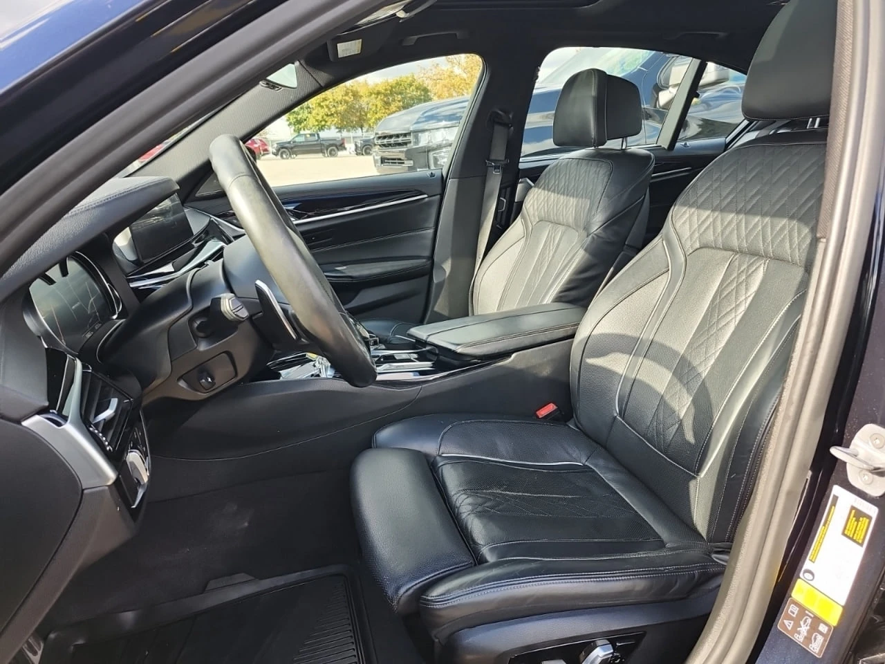 BMW 550 * АВТО КРЕДИТ* ЦЕНА ДО БГ * СЕРВИЗНА ИСТОРИЯ *  - изображение 5