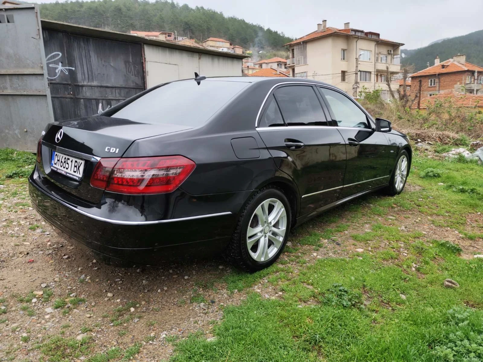 Mercedes-Benz 220  - изображение 2