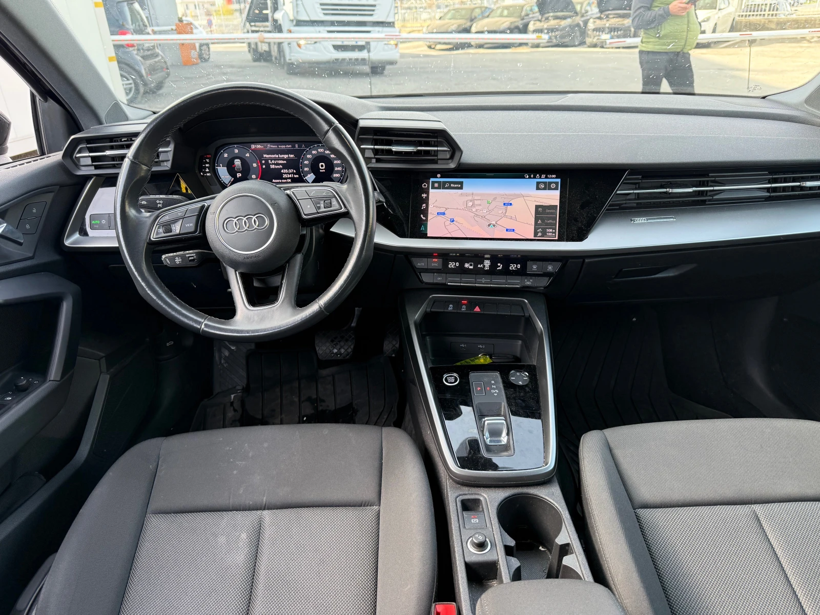 Audi A3 30 2.0 tdi Business s-tronic - изображение 6