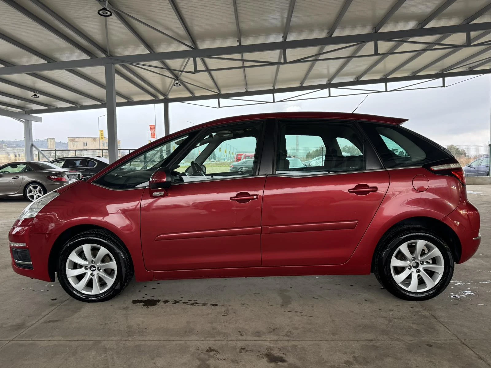 Citroen C4 Picasso 112* ps* АВТОМАТ* НАВИ* КАМЕРА - изображение 2