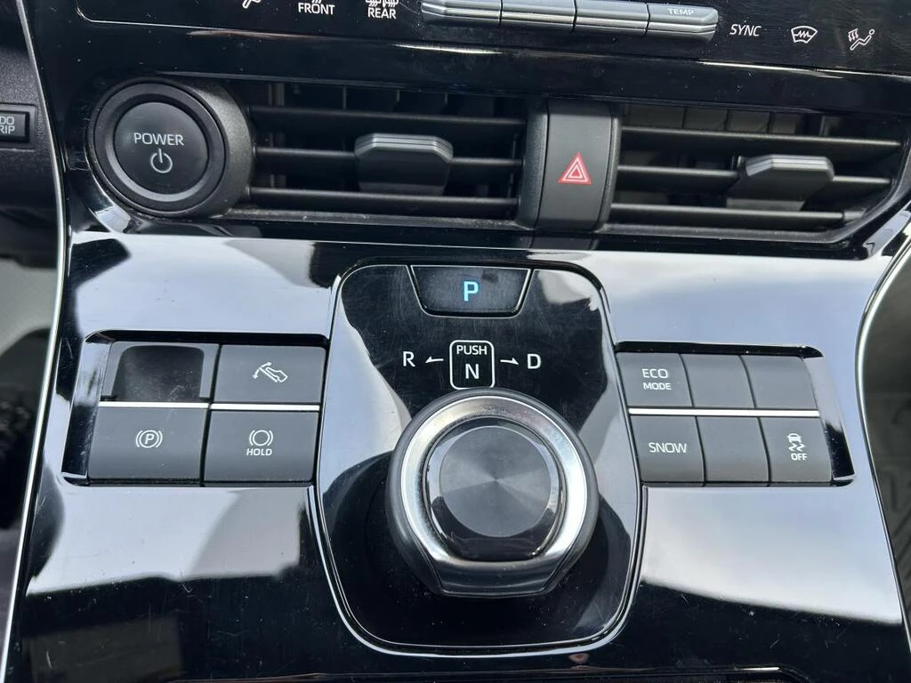 Toyota bZ4X Подгрев* НАВИ* Кейлес* Park Assist* Line Assist* П, снимка 17 - Автомобили и джипове - 53728910