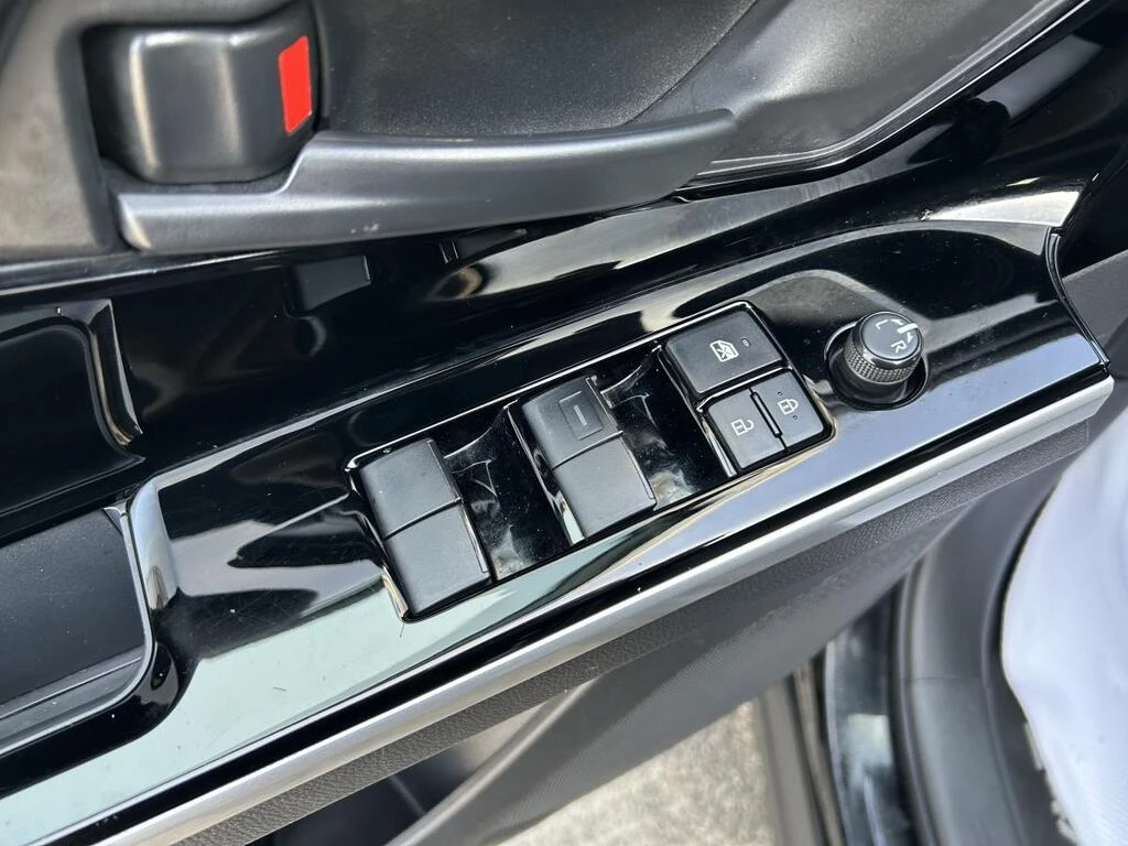 Toyota bZ4X Подгрев* НАВИ* Кейлес* Park Assist* Line Assist* П, снимка 16 - Автомобили и джипове - 53728910