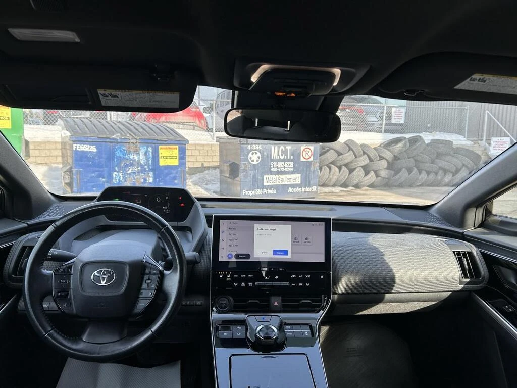 Toyota bZ4X Подгрев* НАВИ* Кейлес* Park Assist* Line Assist* П, снимка 9 - Автомобили и джипове - 53728910