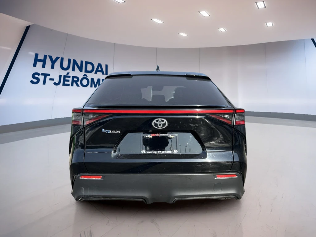 Toyota bZ4X Подгрев* НАВИ* Кейлес* Park Assist* Line Assist* П, снимка 7 - Автомобили и джипове - 53728910