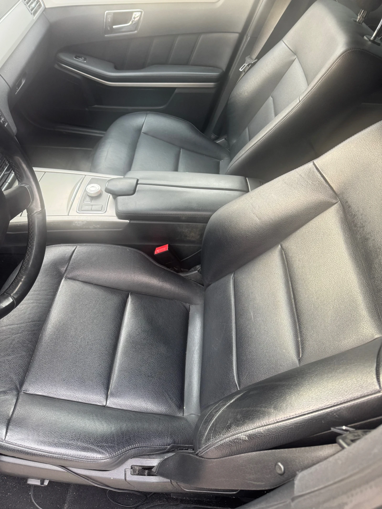 Mercedes-Benz E 350 4  MATIC 265 К.С -ТОП СЪСТОЯНИЕ НОВ ВНОС , снимка 17 - Автомобили и джипове - 54013801