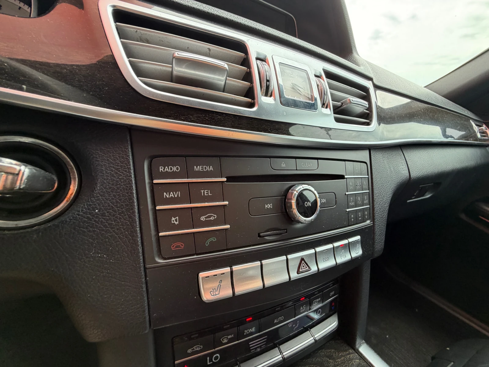 Mercedes-Benz C 250 AMG* LED* 9G* Euro6* FACELIFT, снимка 13 - Автомобили и джипове - 54058466