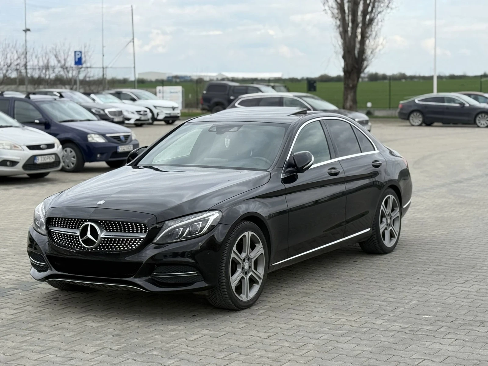 Mercedes-Benz C 250 AMG* LED* панорама