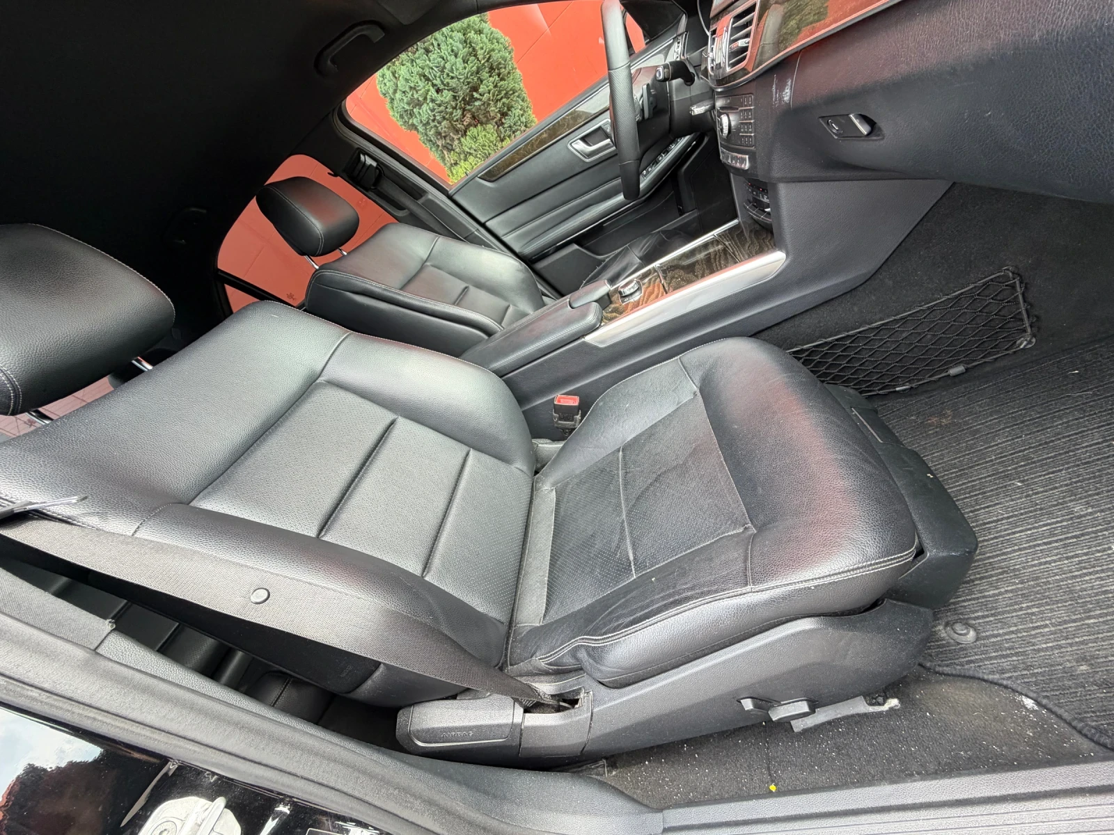 Mercedes-Benz C 250 AMG* LED* 9G* Euro6* FACELIFT, снимка 10 - Автомобили и джипове - 54058466