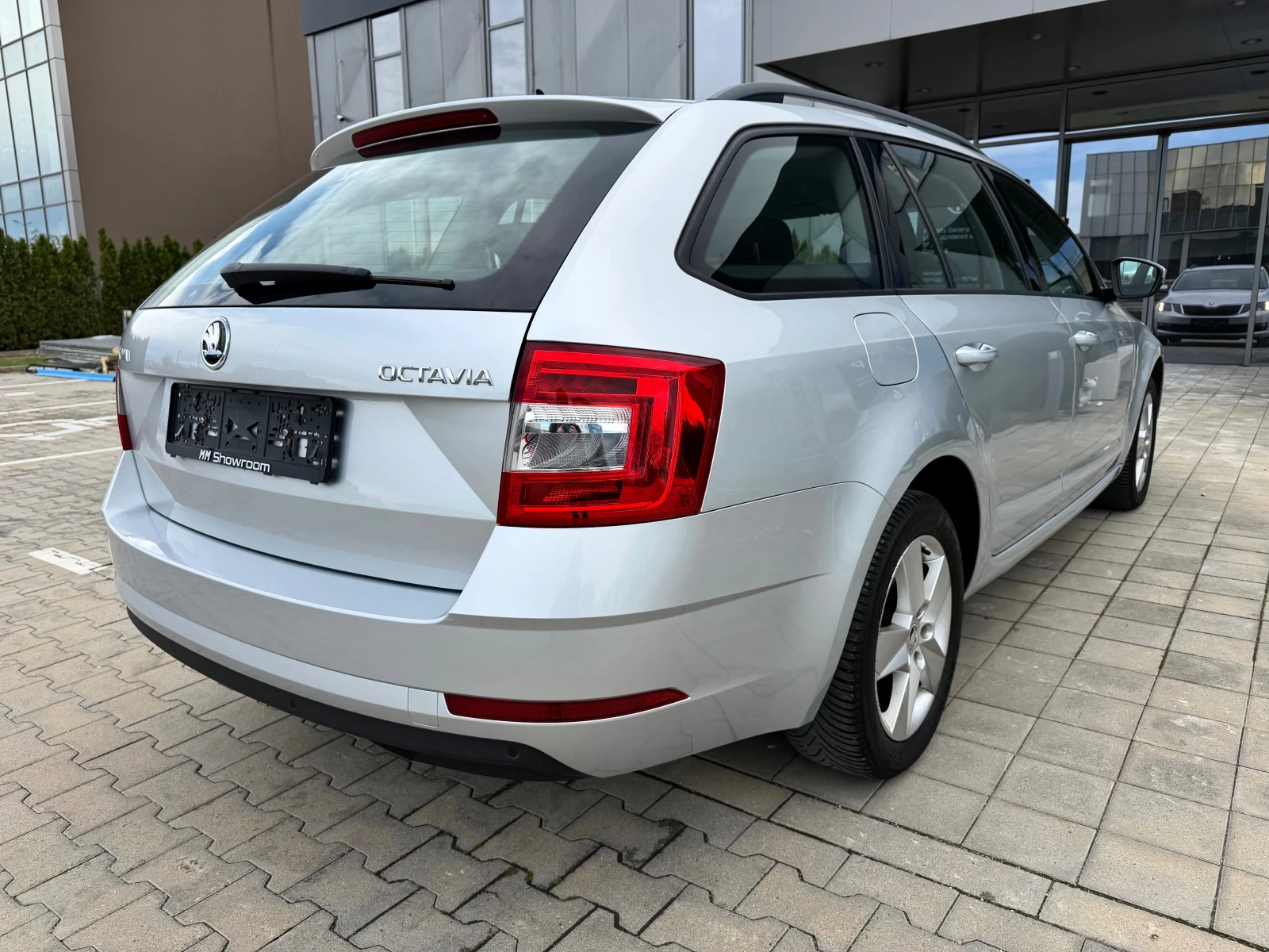 Skoda Octavia 1.6TDI-����������-���������-�����������-NAVIGATION | Mobile.bg � ����������� 5