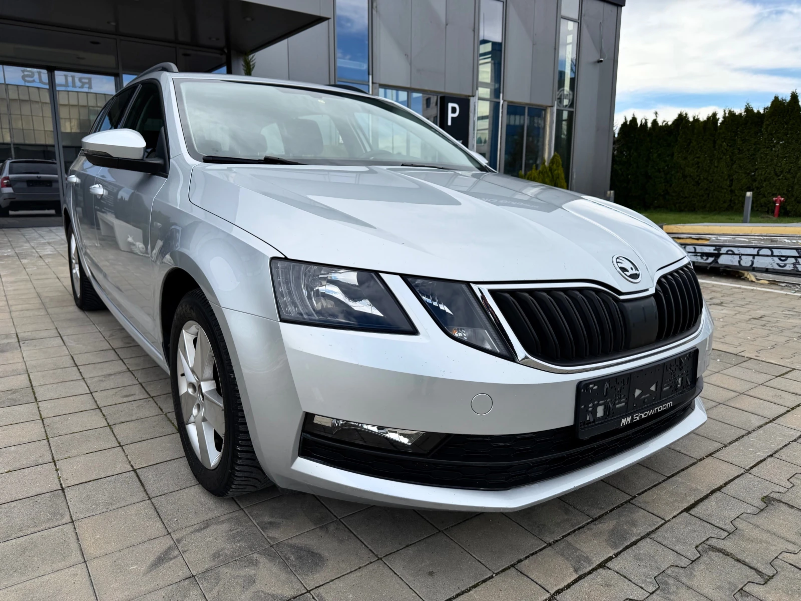 Skoda Octavia 1.6TDI-����������-���������-�����������-NAVIGATION | Mobile.bg � ����������� 3