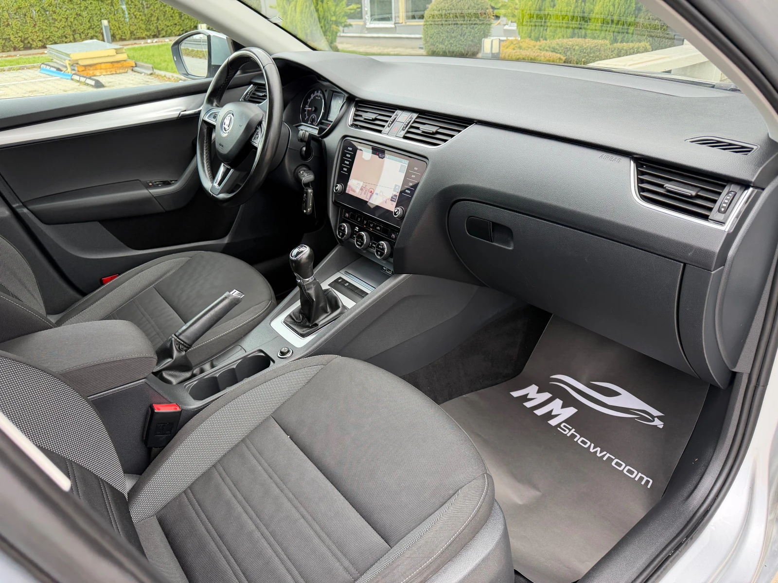 Skoda Octavia 1.6TDI-����������-���������-�����������-NAVIGATION | Mobile.bg � ����������� 11