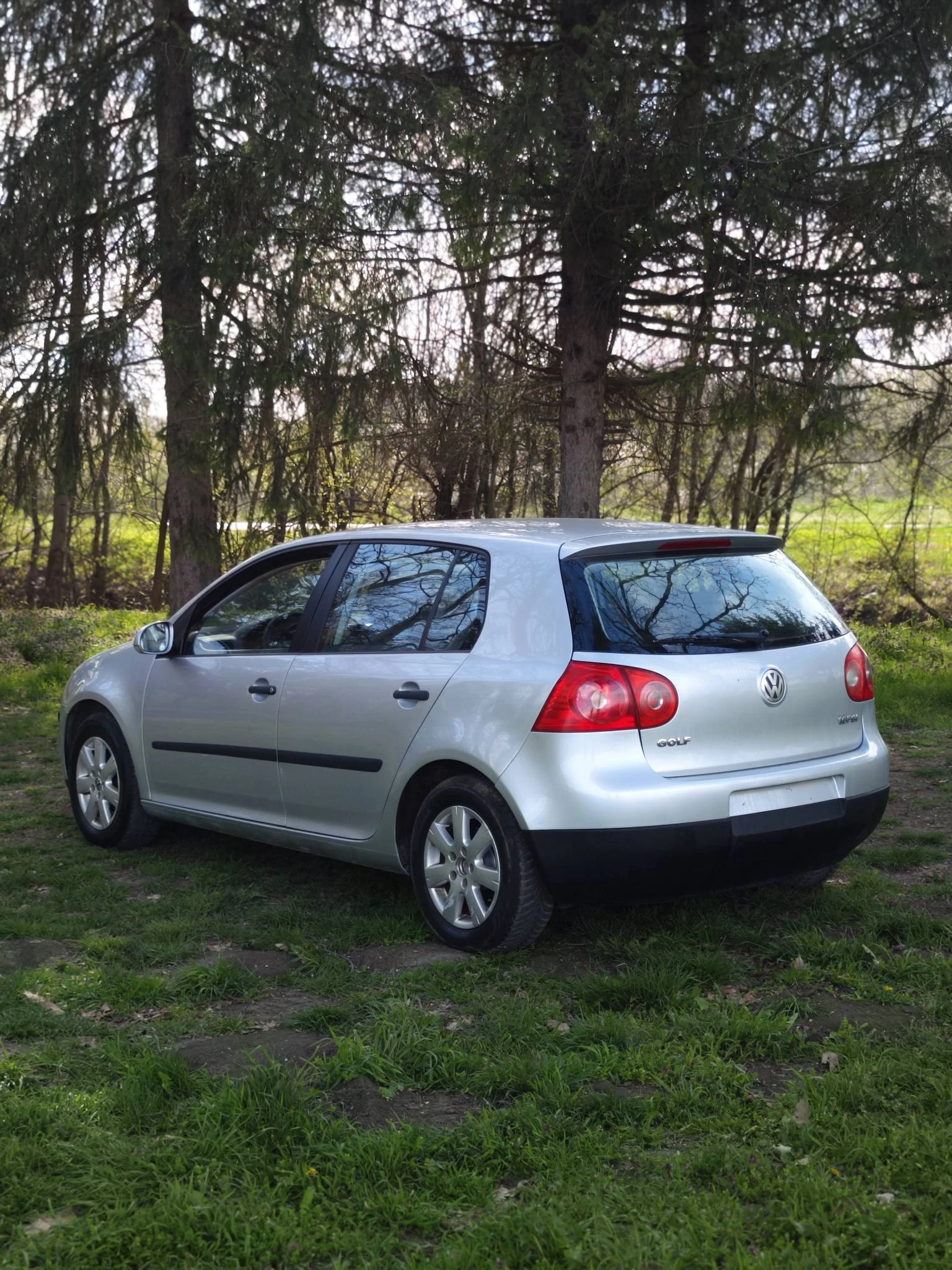 VW Golf 1.6, снимка 4 - Автомобили и джипове - 54182704