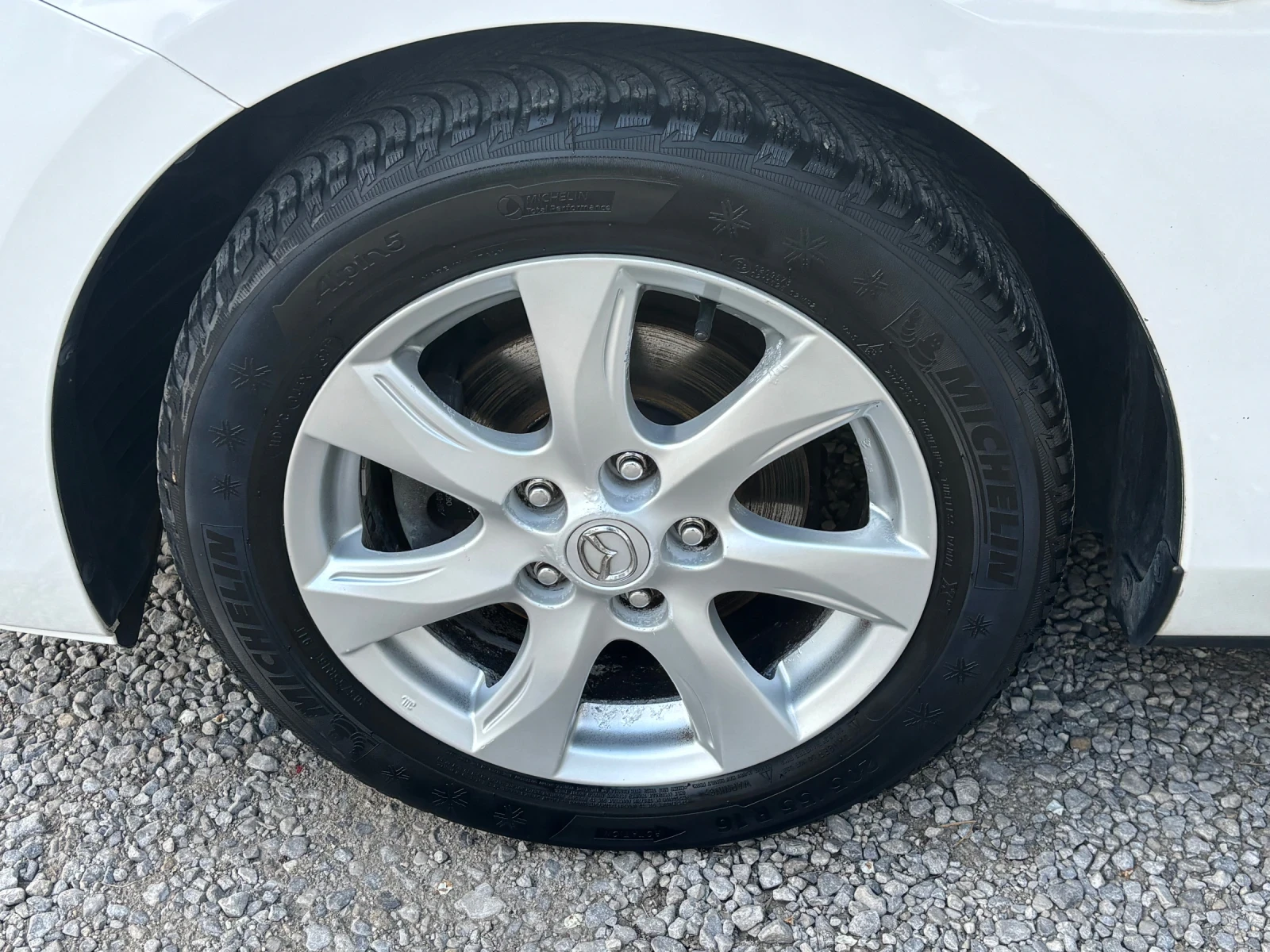 Mazda 3 1.6HDI, снимка 13 - Автомобили и джипове - 54297137