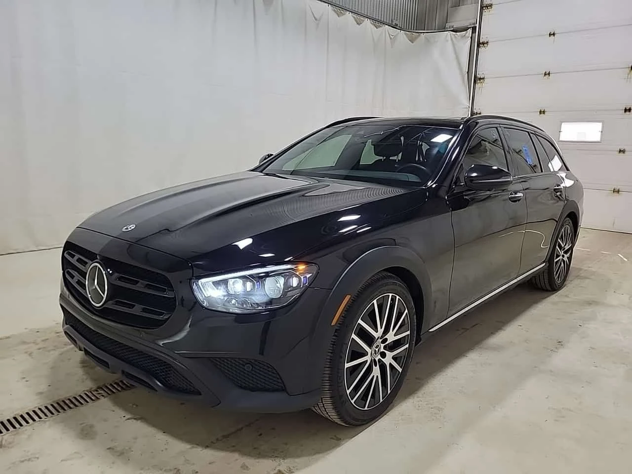 Mercedes-Benz E 450 | BURMESTER| PANO| ОБДУХВАНЕ| 360| HUD| 2 KЛЮЧА