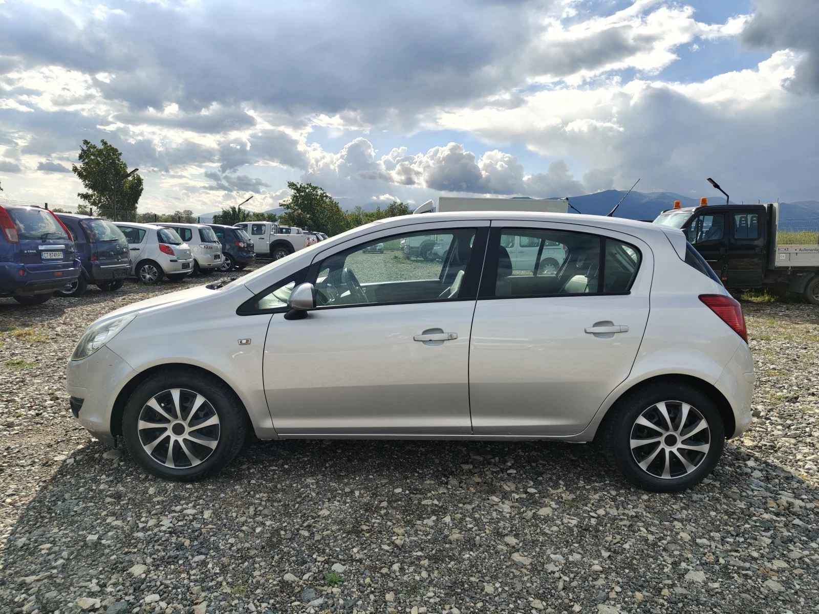 Opel Corsa 1.4i 90 COSMO xenon , снимка 3 - Автомобили и джипове - 54391569