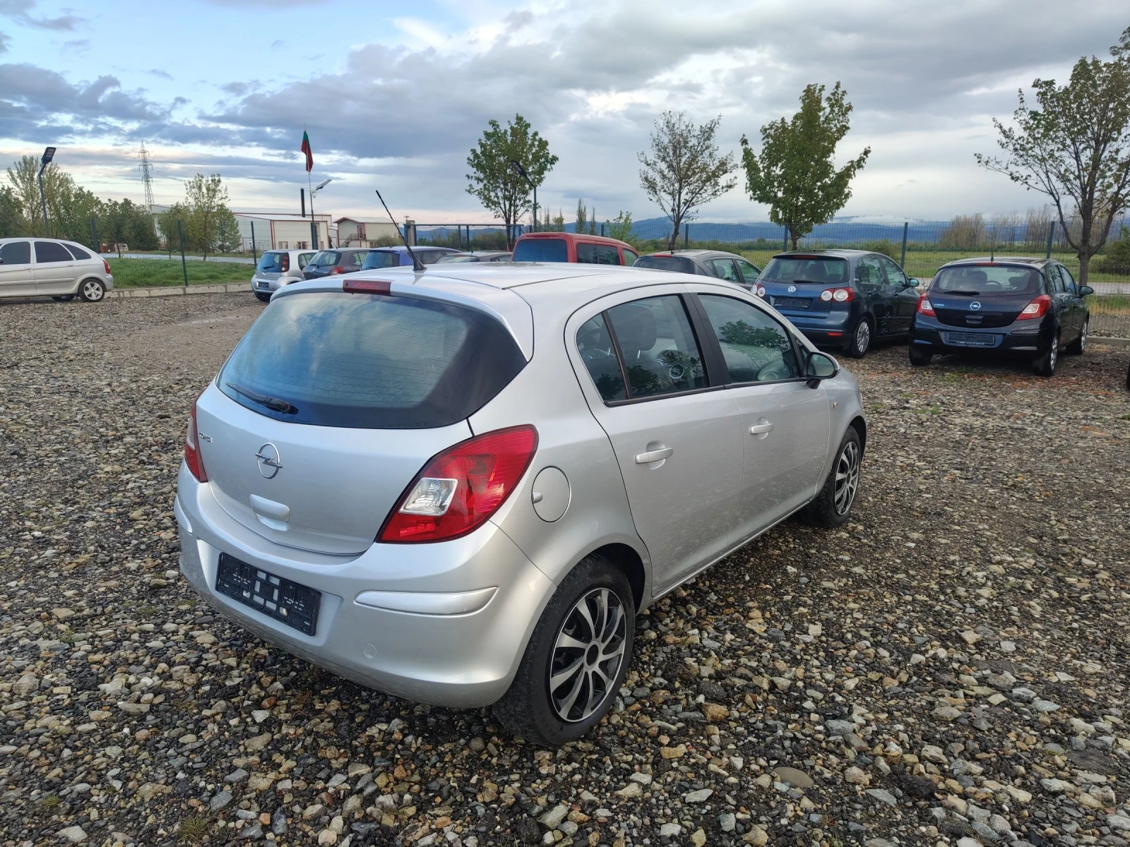 Opel Corsa 1.4i 90 COSMO , снимка 6 - Автомобили и джипове - 54391569