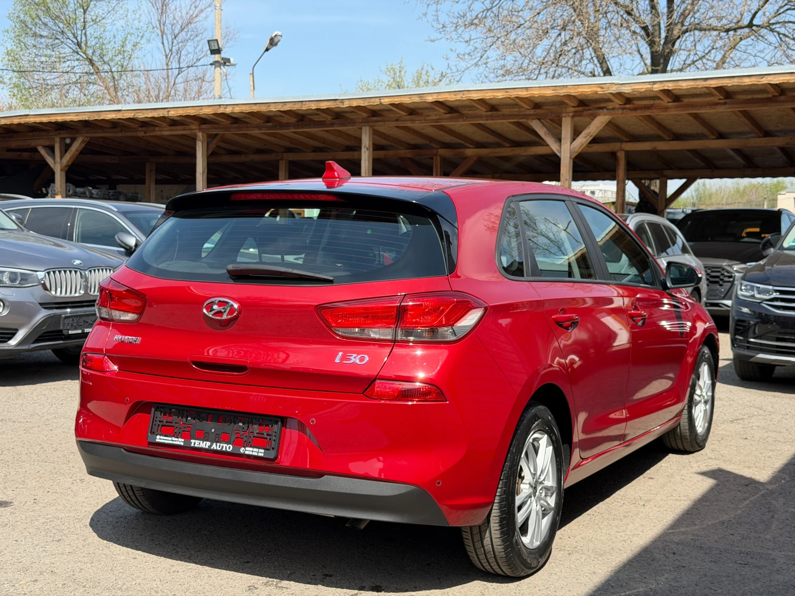 Hyundai I30 1.4i* 99кс* СЕРВИЗНА КНИЖКА С ПЪЛНА ИСТОРИЯ-Hyunda, снимка 4 - Автомобили и джипове - 54408307