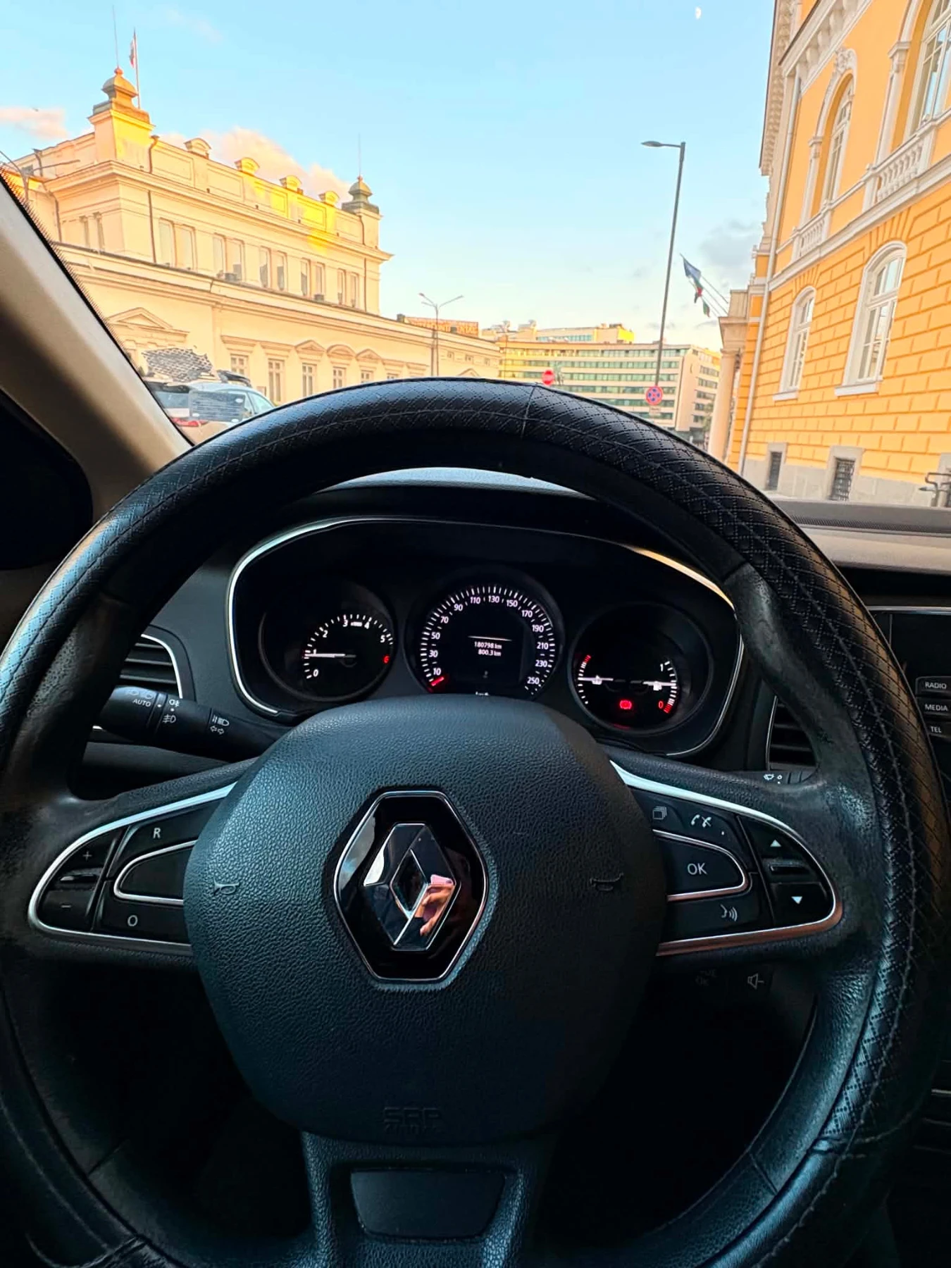 Renault Megane, снимка 5 - Автомобили и джипове - 55380752