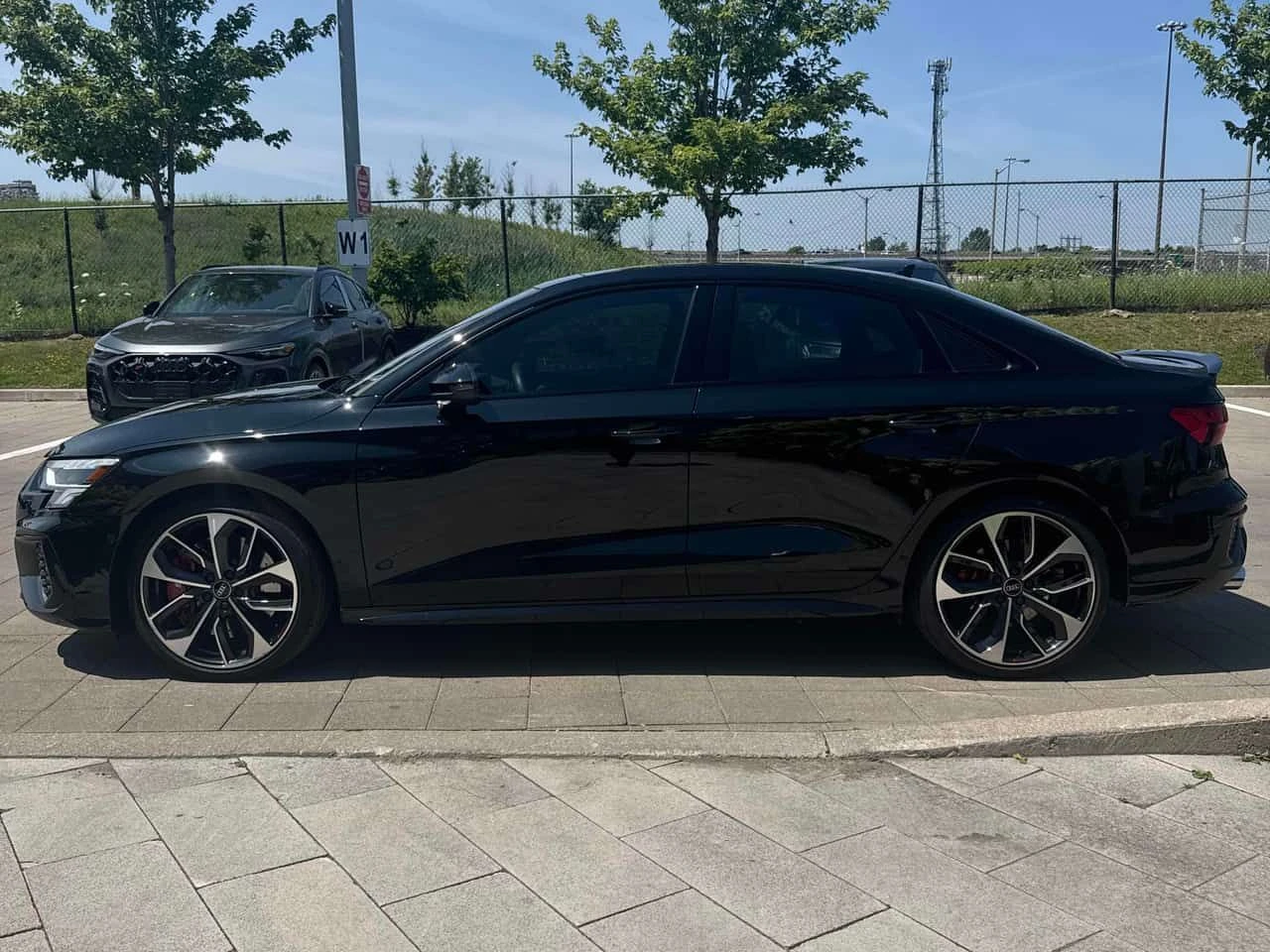 Audi S3 Technik / BANG & OLUFSEN / DISTRONIC / АВТОКРЕДИТ , снимка 2 - Автомобили и джипове - 55415784