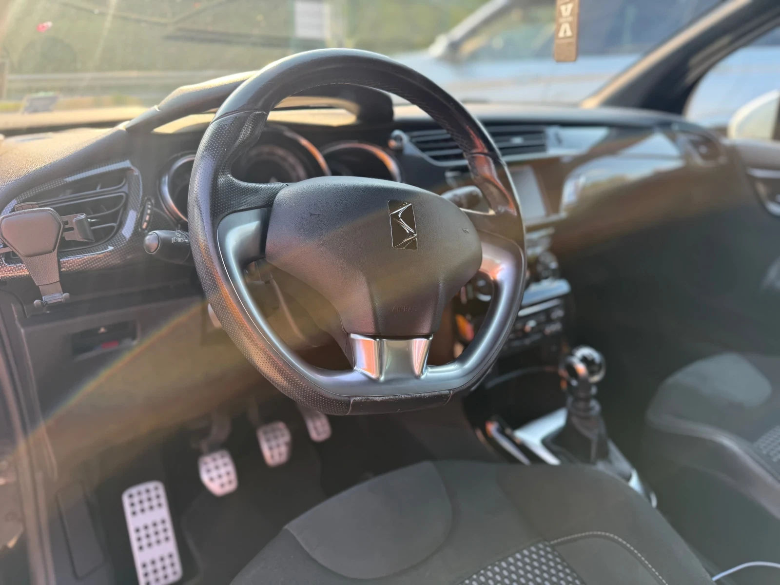 Citroen DS3 1.6, снимка 10 - Автомобили и джипове - 55565892