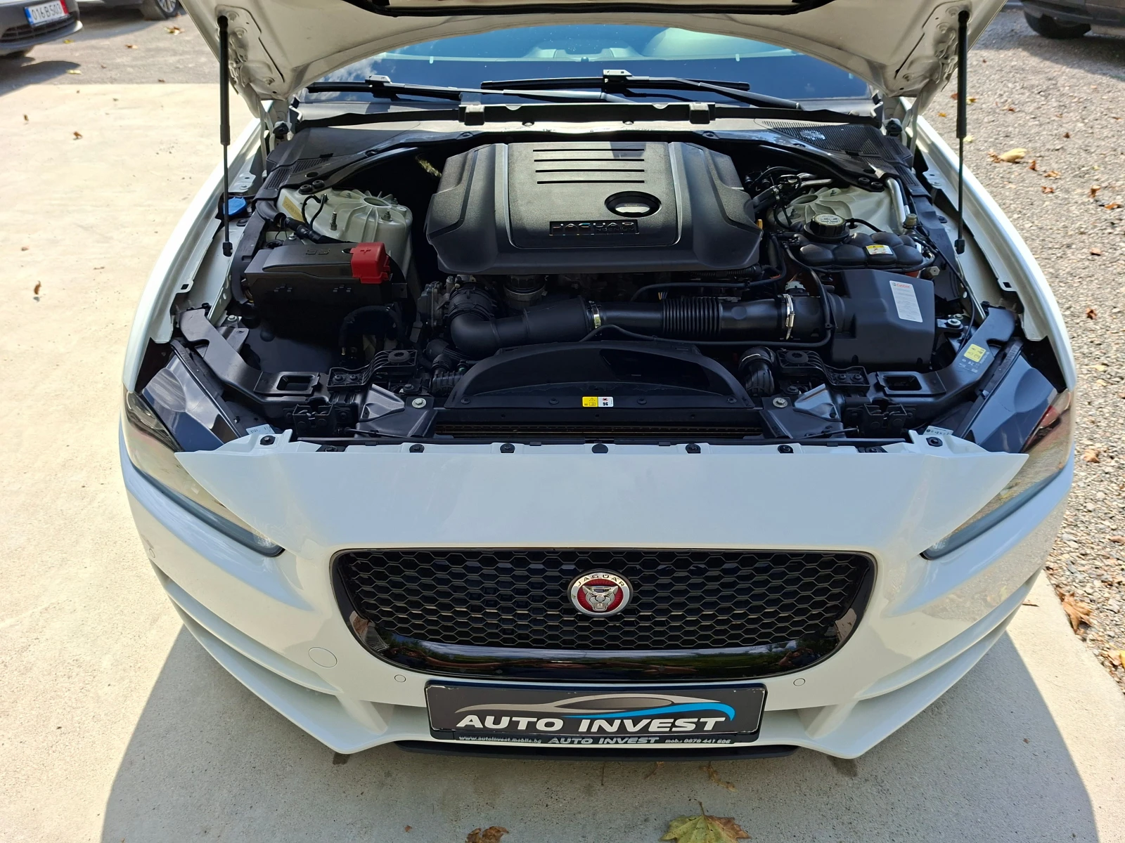 Jaguar XE AVTOMAT/NAVI/CAMERA, снимка 17 - Автомобили и джипове - 55587259