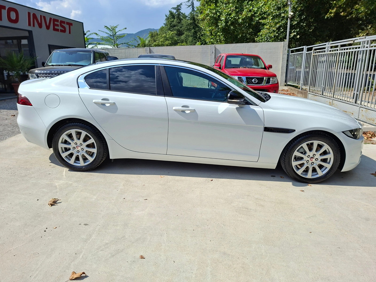 Jaguar XE AVTOMAT/NAVI/CAMERA, снимка 8 - Автомобили и джипове - 55587259
