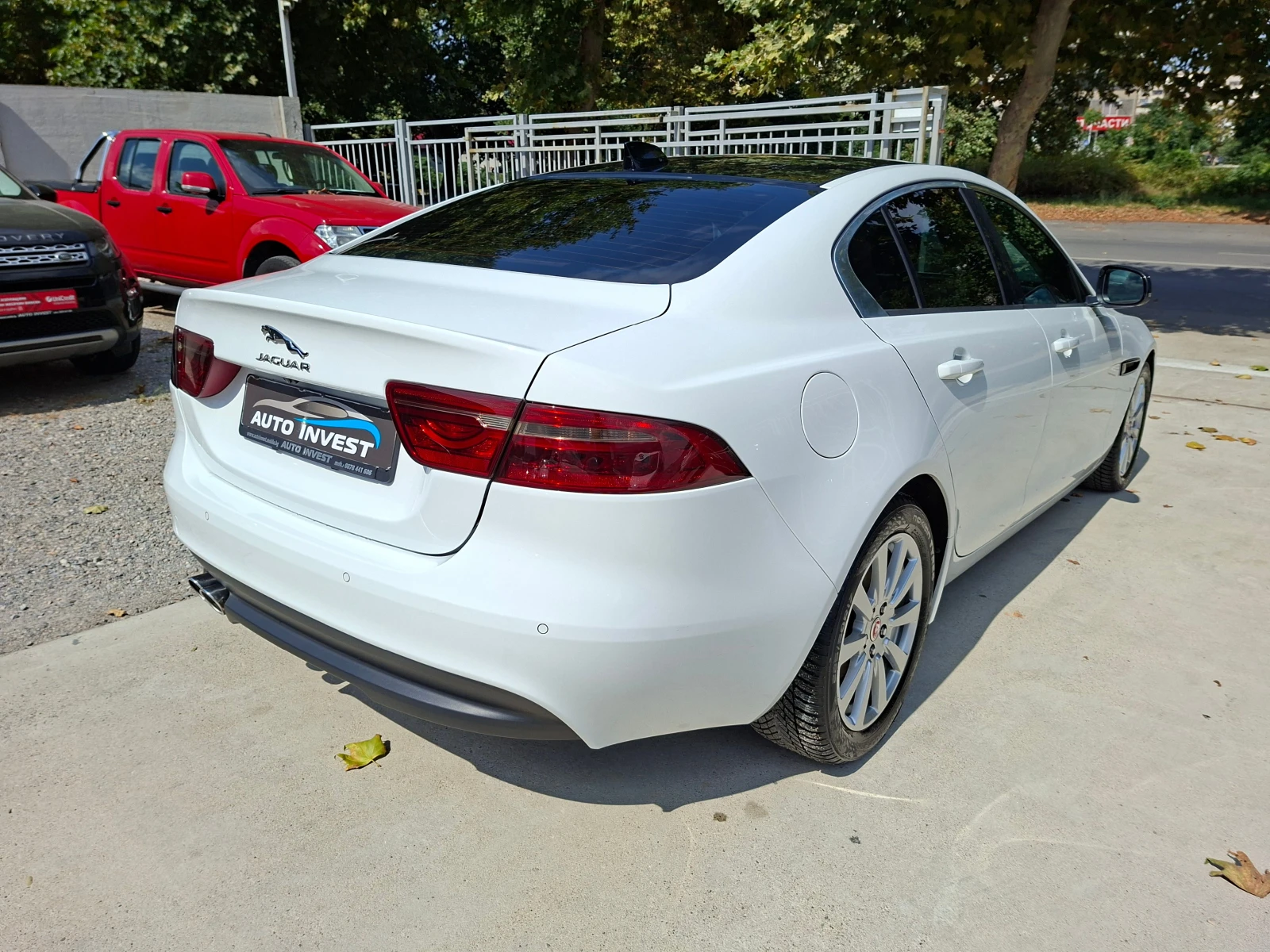 Jaguar XE AVTOMAT/NAVI/CAMERA, снимка 7 - Автомобили и джипове - 55587259