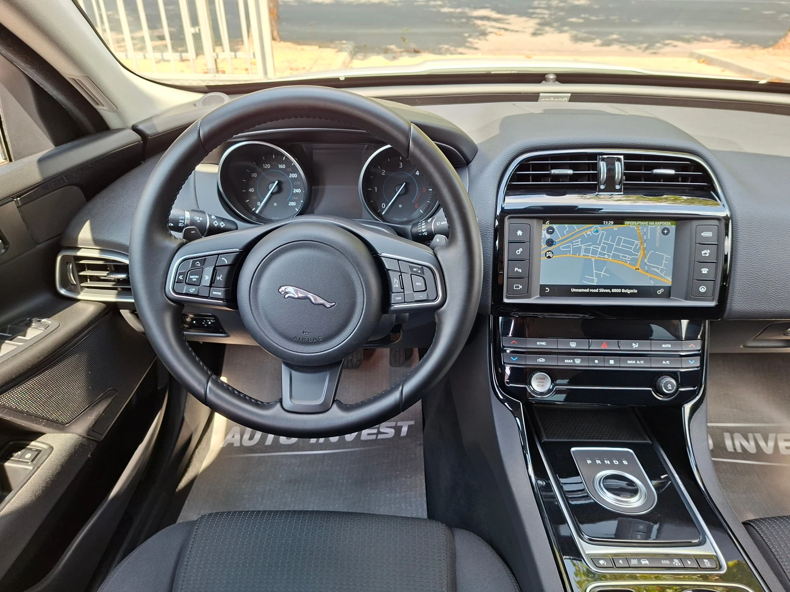 Jaguar XE AVTOMAT/NAVI/CAMERA, снимка 12 - Автомобили и джипове - 55587259