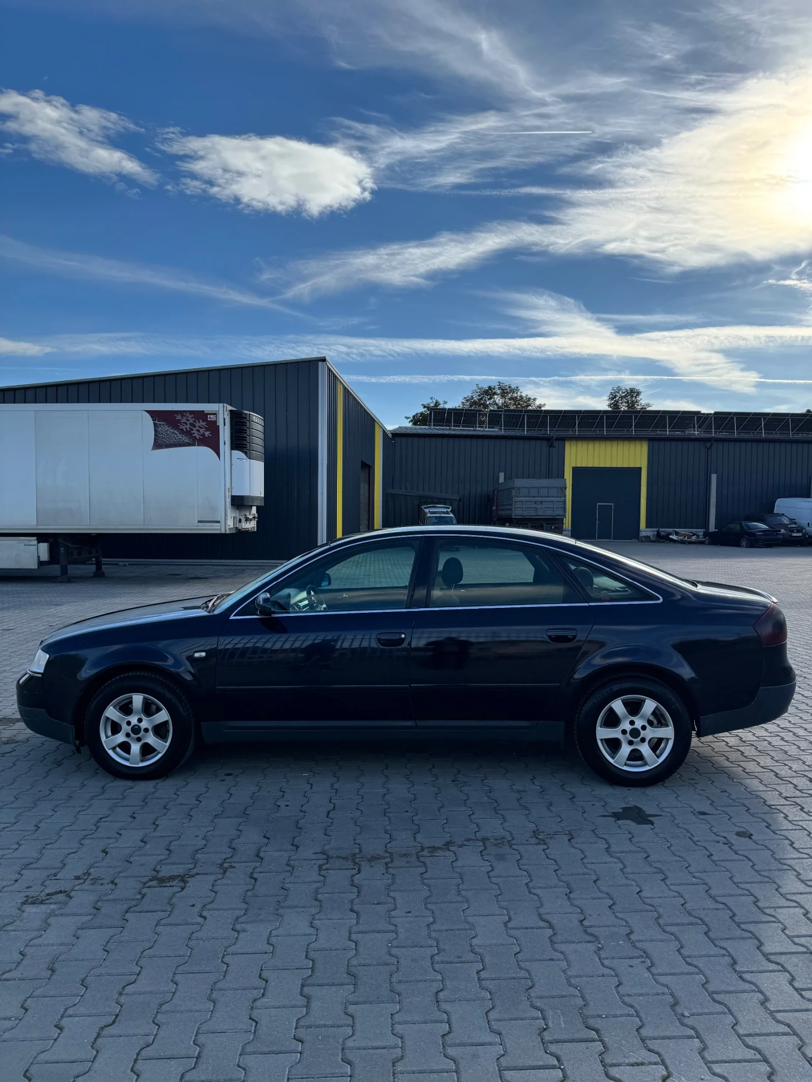 Audi A6, снимка 2 - Автомобили и джипове - 56584302