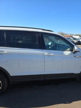 VW Tiguan Дълга база-седем местен, снимка 3