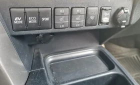 Toyota Rav4 Сервизна История Гаранция в Toyota  2, 5 Хибрид , снимка 9