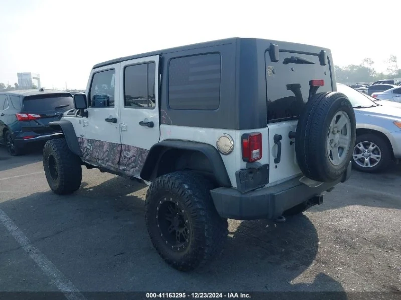 Jeep Wrangler, снимка 4 - Автомобили и джипове - 48809870