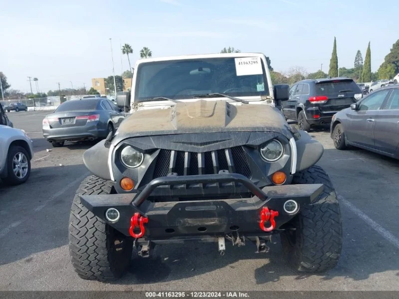 Jeep Wrangler, снимка 1 - Автомобили и джипове - 48809870