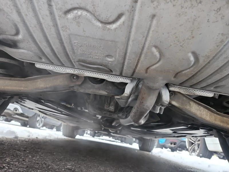 Mercedes-Benz GLA 250 * * CARFAX * * АВТО КРЕДИТ * * , снимка 13 - Автомобили и джипове - 52673477