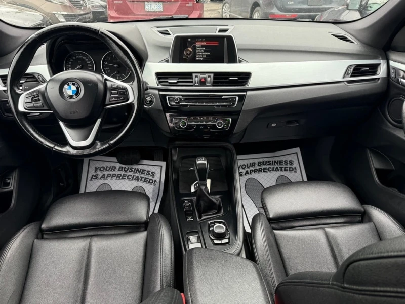 BMW X1 * xDrive28i AWD SPORT R.CAM PANO ROOF * CARFAX * Ц, снимка 11 - Автомобили и джипове - 52914935