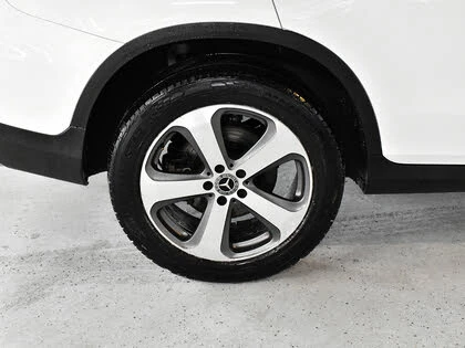 Mercedes-Benz GLC 300 4MATIC * CARFAX * АвтоКредит* (ЦЕНА ДО БГ) - изображение 6