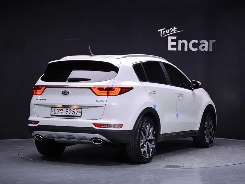 Kia Sportage 4Th Generation Diesel 2.0 2Wd Prestige, снимка 2 - Автомобили и джипове - 55183870