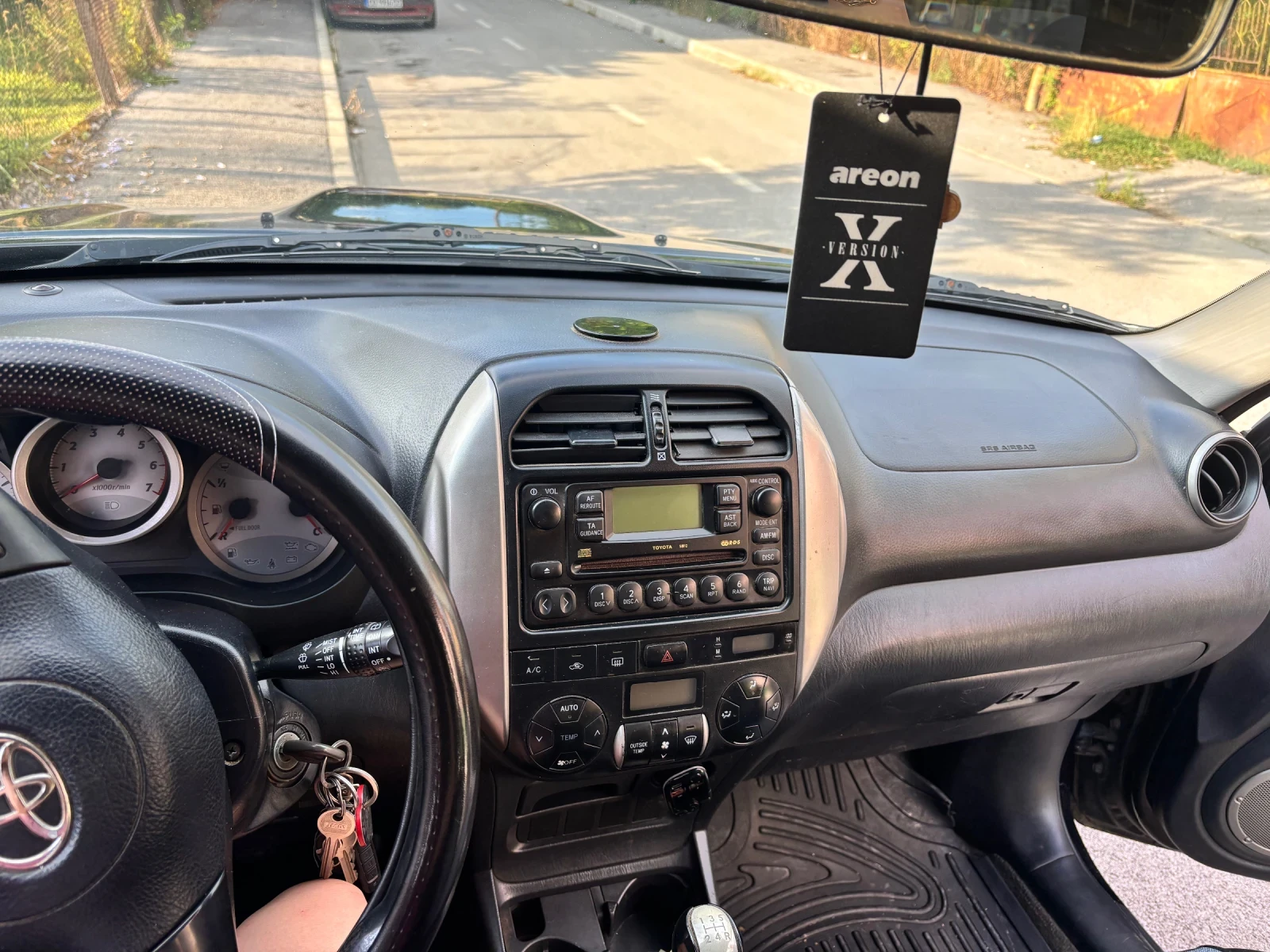Toyota Rav4  - изображение 4