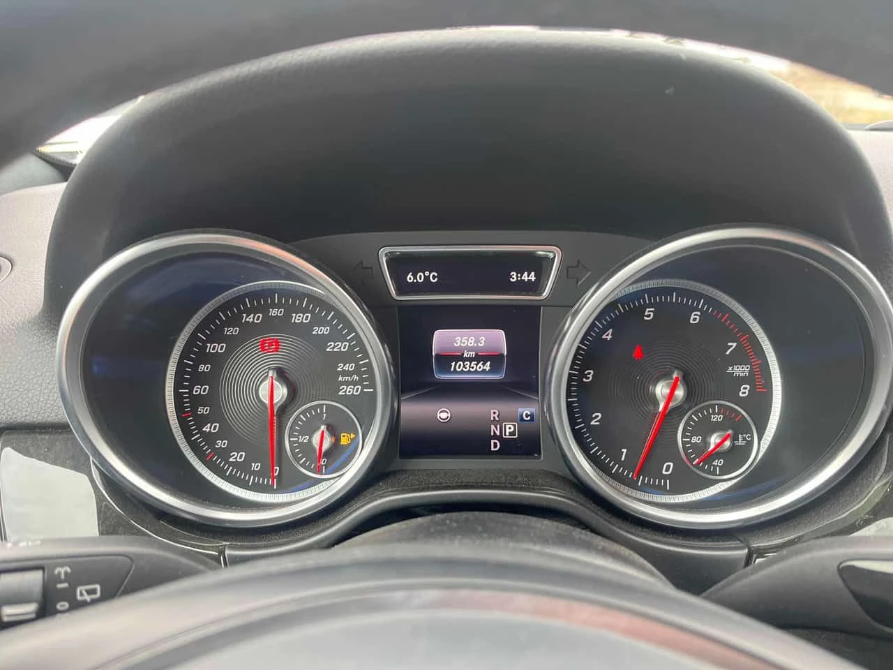 Mercedes-Benz GLE 400 * DISTRONIC * 360 * PANO * , снимка 8 - Автомобили и джипове - 54060003