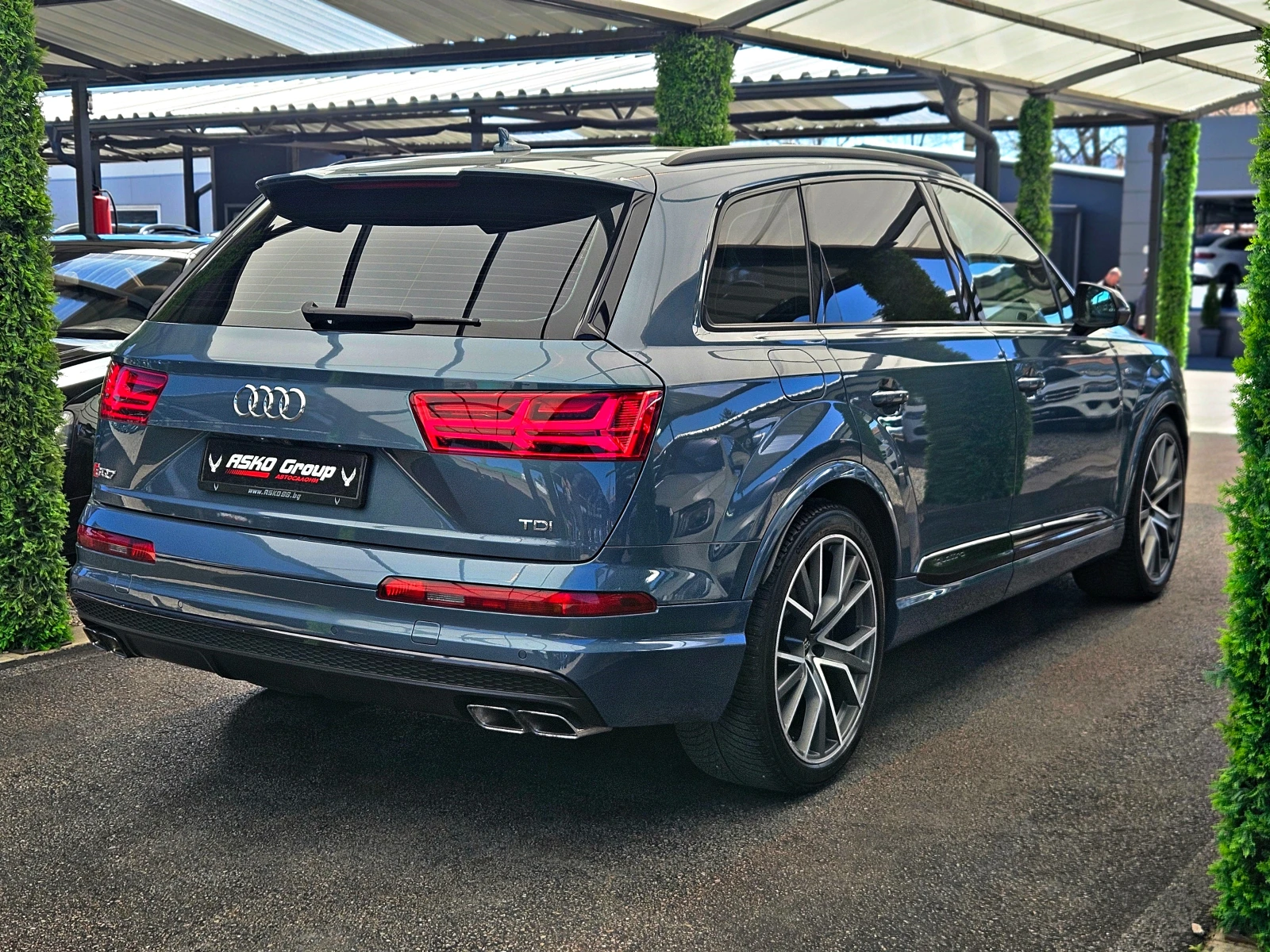 Audi SQ7 CERAMIC/EXCLUSIVE/DISTR/CAMERA/BOSE/PANO/ВАКУМ/LIZ, снимка 5 - Автомобили и джипове - 54138787