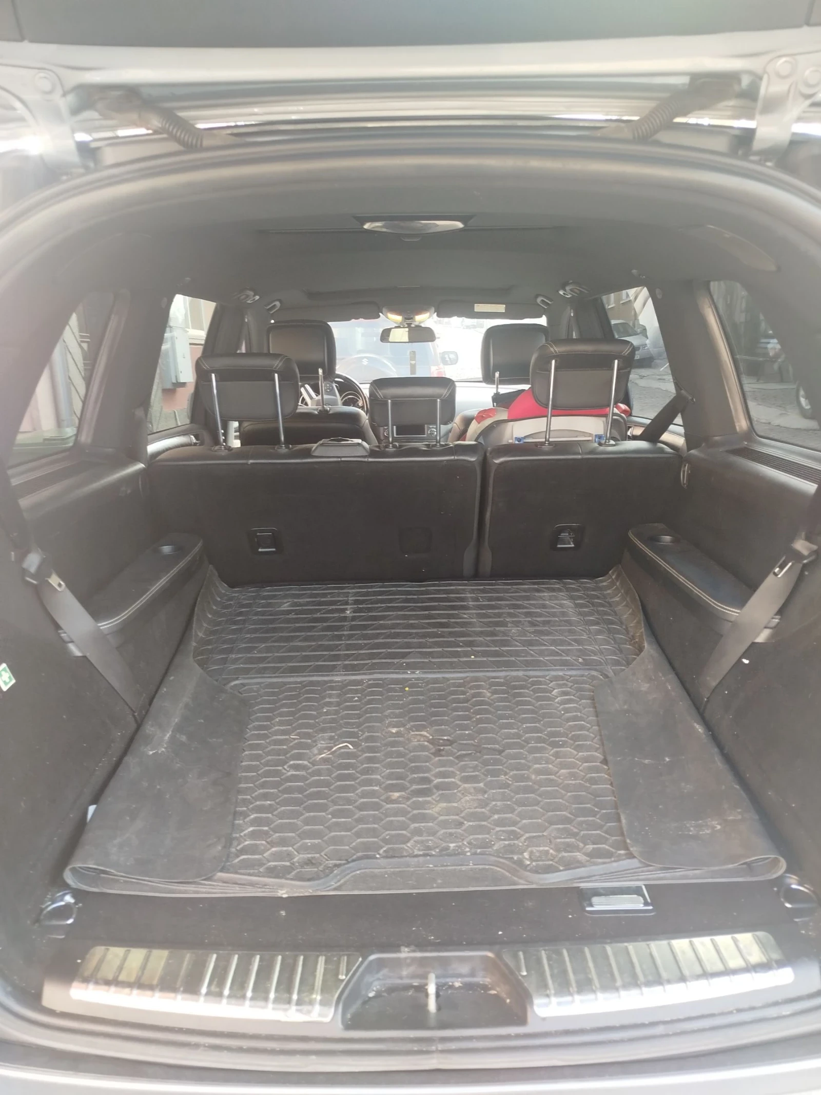Mercedes-Benz GL 350, снимка 11 - Автомобили и джипове - 54371610